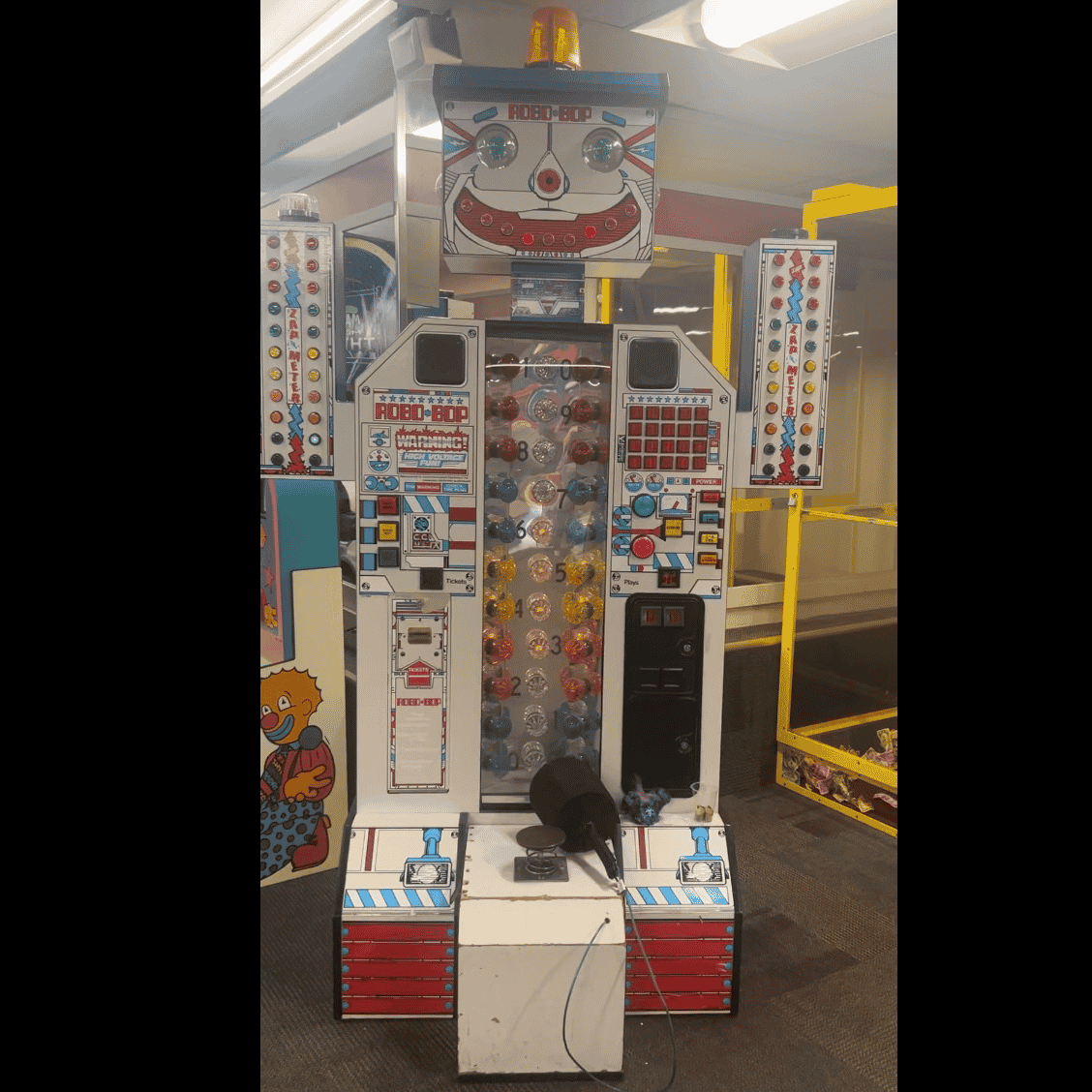 AI Robo bop (arcade machine by costal amusements) Image