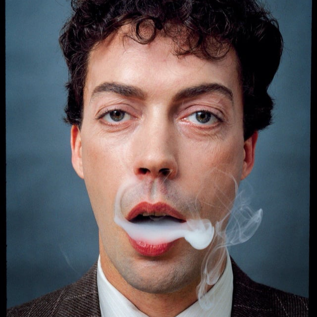 Tim Curry (Singing)