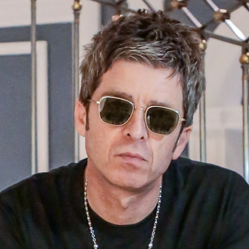 Noel Gallagher (live voice version)