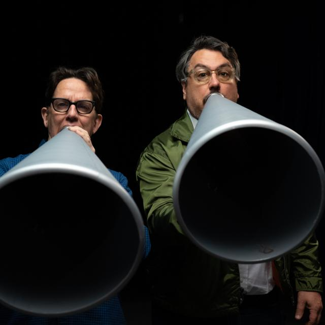 TMBG (Singing duo of John Flansburgh und John Linnell)