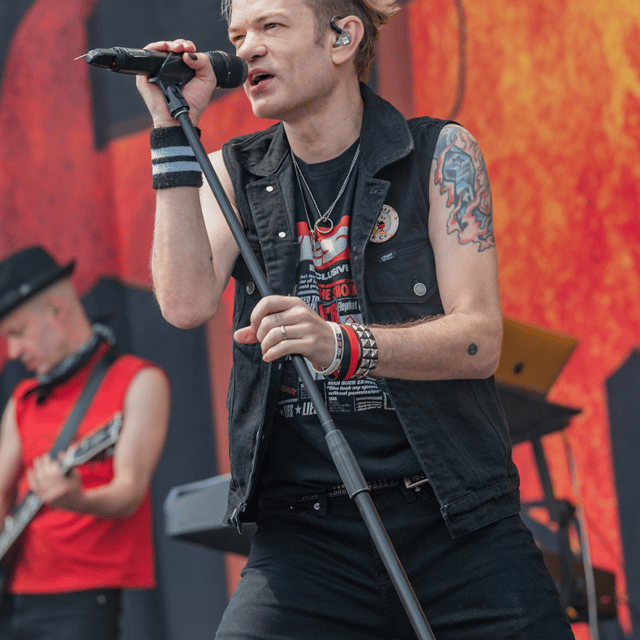 Deryck Whibley