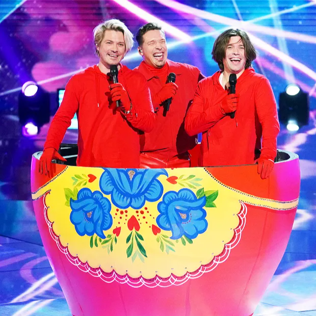 Hanson (Russian Dolls)