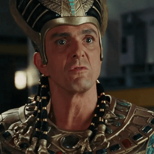 Kahmunrah (Hank Azaria)