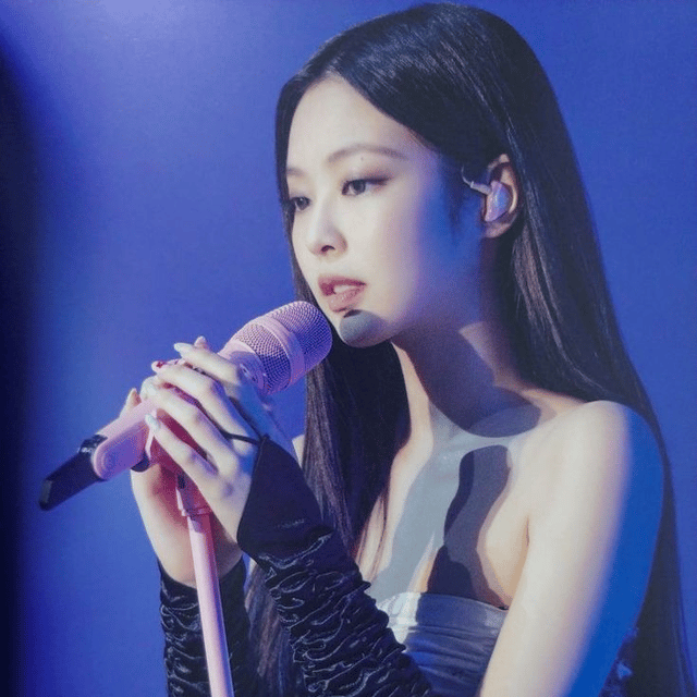 JENNIE BEST SINGING 