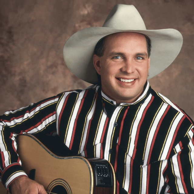 Garth Brooks 90s Image